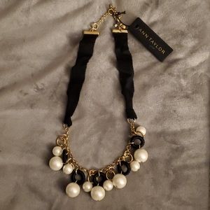 Ann Taylor black/pearl/gold necklace NWT